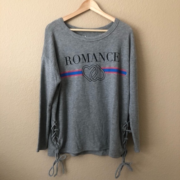 NWT chaser lace sizes graphic romance sweatshirt - Picture 1 of 5